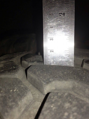 ขายล้อพร้อมยาง265/75/16 ปี11