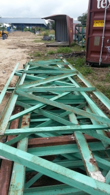 ขายจั่วถักกว้าง1.50 เมตรยาว 10 เมตร จำนวน 52 เส้นราคากิโลละ 15 บาท