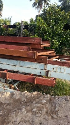 ขายจั่วถักกว้าง1.50 เมตรยาว 10 เมตร จำนวน 52 เส้นราคากิโลละ 15 บาท