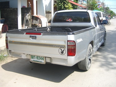 ขายด่วน TOYOTA, HILUX TIGER 3.0 G X-TRA CAB D4D ปี 2003 ปลายปี สีบรอนซ์เงิน เกียร์ธรรมดา TOP พางมาลัยพาวเวอร์ ARIBAG เบรค ABS กระจกไฟฟ้า เบาะหนัง ล้อ MAX 17 นิ้ว ขายไม่แพง มือ 1 ขายด่วน TOYOTA, HILUX TIGER 3.0 G X-TRA CAB D4D ปี 2003 ปลายปี สีบรอนซ์เงิน เกียร์ธรรมดา TOP พางมาลัยพาวเวอร์ ARIBAG เบรค ABS กระจกไฟฟ้า เบาะหนัง ล้อ MAX 17 นิ้ว ขายไม่แพง มือ 1