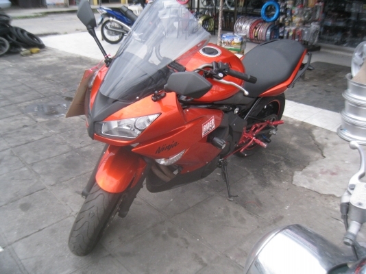 KAWAZAKI NINJA 650 R