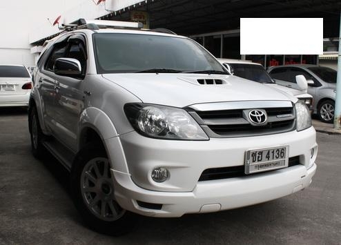 TOYOTA FORTUNER 3.0 V (4 WD) TRD SPORTIVO ปี 2008 เกียร์ออโต้ สีขาว TOYOTA FORTUNER 3.0 V (4 WD) TRD SPORTIVO ปี 2008 เกียร์ออโต้ สีขาว