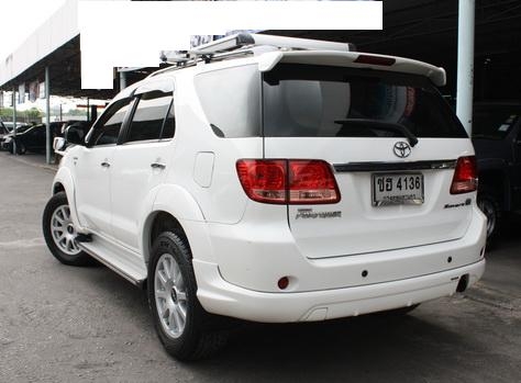 TOYOTA FORTUNER 3.0 V (4 WD) TRD SPORTIVO ปี 2008 เกียร์ออโต้ สีขาว TOYOTA FORTUNER 3.0 V (4 WD) TRD SPORTIVO ปี 2008 เกียร์ออโต้ สีขาว