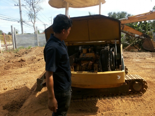 ขายรถขุด-ดัน KOMATSU pc 30-6 (ลายหัวเจาะ)รถเก่านอก 100\% สภาพดีพร้อมใช้งาน มีเอกสารแจ้งจำหน่าย