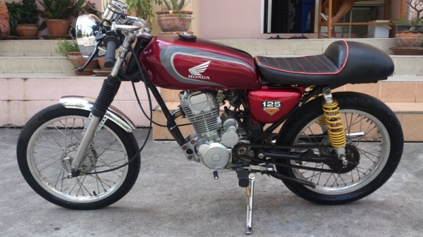 ขายHONDA GL200 Cafe Racer เล่มทะเบียน+อินวอย ขายHONDA GL200 Cafe Racer เล่มทะเบียน+อินวอย