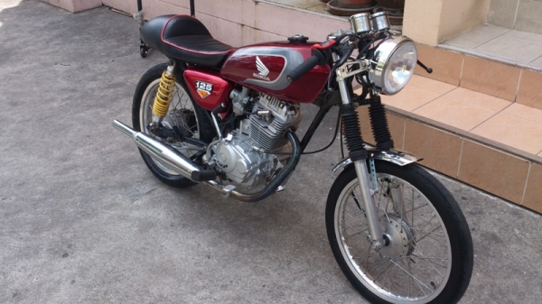 ขายHONDA GL200 Cafe Racer เล่มทะเบียน+อินวอย ขายHONDA GL200 Cafe Racer เล่มทะเบียน+อินวอย