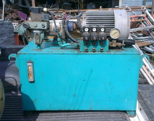 Sell> ขายชุดปั้มไฮดรอลิค พร้อมคอนโทรลไฟฟ้า มอเตอร์ 7.5 แรง มีชุดวาล์วไฟฟ้าครบ พร้อมใช้งานครับ