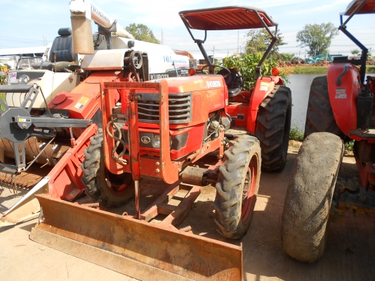 เป็นเจ้าของกันด่วนๆ KUBOTA M5000 สภาพดี ยางสวย มีใบมีด + ผาน3