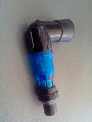 ขาย ปั๊กหัวเทียนมีไฟ ตามรูปมีสี่ อันละ150 รวมส่ง