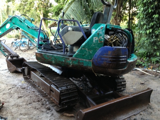 ขายรถขุด แมคโครเล็ก KOMATSU PC30-7 สภาพพร้อมใช้ราคาเบาๆ ขายรถขุด แมคโครเล็ก KOMATSU PC30-7 สภาพพร้อมใช้ราคาเบาๆ