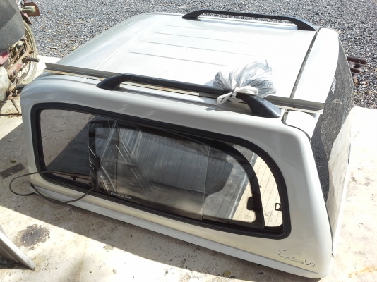 ขายหลังคากระบะเหล็กสามมิตร ใส่ TOYOTA VIGO 4  ประตู