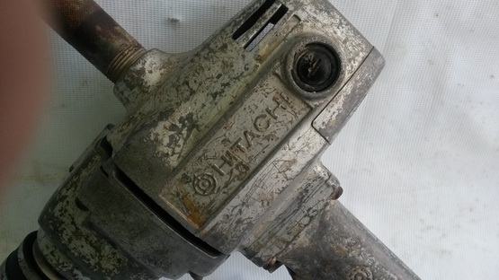 สว่านรอบช้าขนาด 5 หุน ยี่ห้อ HITACHI พร้อมใช้งาน ทนๆมากครับรุ่นนี้