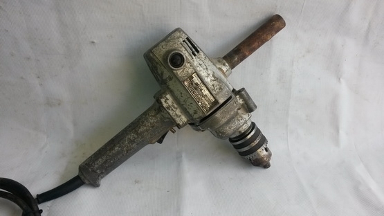 สว่านรอบช้าขนาด 5 หุน ยี่ห้อ HITACHI พร้อมใช้งาน ทนๆมากครับรุ่นนี้