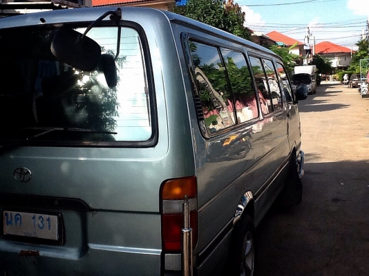 ขายรถตู้โตโยต้าไฮเอด