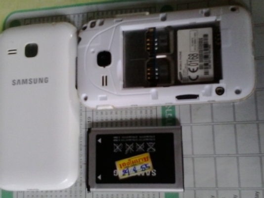 ขายโทรศัพซัมซุงแชมร์ ดูโอ้ใส่ใด้2ซิม เล่นเน็ตใด้ มีรอยตามการใช้งาน