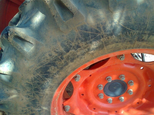 รถไถ KUBOTA M5000 SU มีใบดันหน้า มีผาน 6 ตราช้างอย่างดี ราคา 445,000 บาท