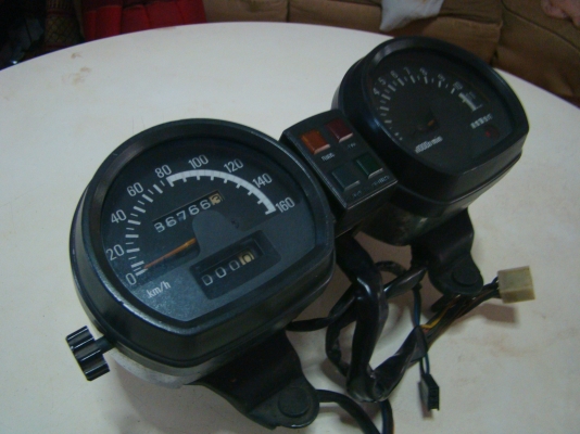 ขาย ไมล์ XS 400