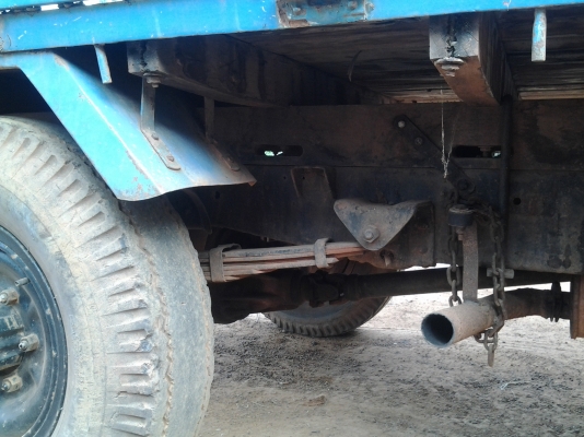 ISUZU ELF88 สี่ล้อ ทะเบียนขาด1 ปี เครื่องแหวนหลวมครับ