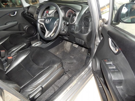 HONDA JAZZ i-VTEC 1.5 AT ปี 2009 HONDA JAZZ i-VTEC 1.5 AT ปี 2009