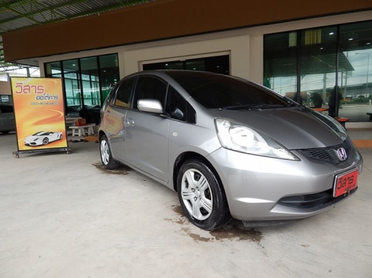 HONDA JAZZ i-VTEC 1.5 AT ปี 2009 HONDA JAZZ i-VTEC 1.5 AT ปี 2009