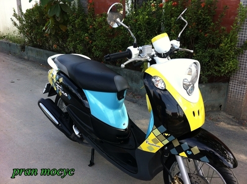 ขายyamaha fino สีดำเหลืองฟ้า จด 7พฤษภาคม 56 ไมล์เเท้ๆ1400 โล ขายyamaha fino สีดำเหลืองฟ้า จด 7พฤษภาคม 56 ไมล์เเท้ๆ1400 โล