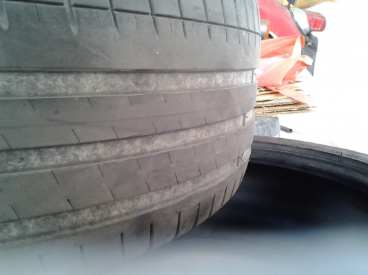 ขายยาง 245/45/17 ปี 12