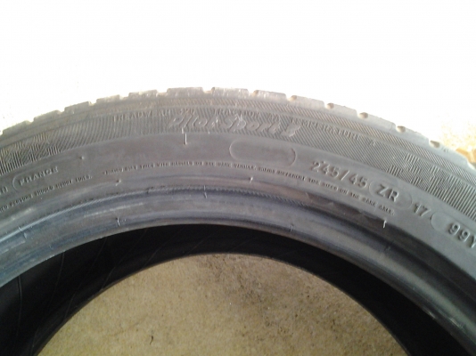 ขายยาง 245/45/17 ปี 12