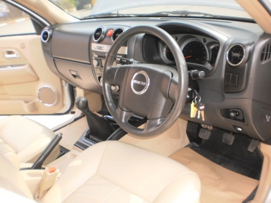 ISUZU D-MAX ปี 2010 HI LANDER CAB4 (รุ่นSUPER PLATINUM) ตัวTOPสุด ISUZU D-MAX ปี 2010 HI LANDER CAB4 (รุ่นSUPER PLATINUM) ตัวTOPสุด