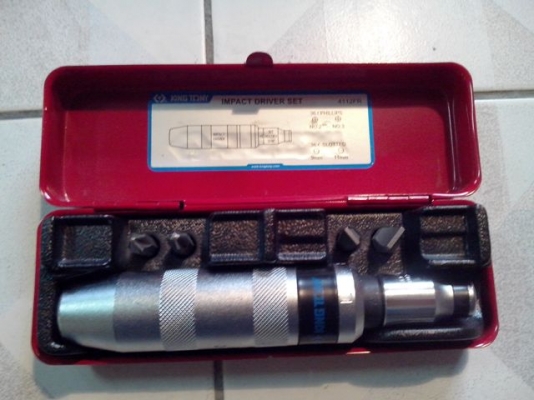 ไขควงตอก King Tony