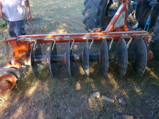 รถไถ FORD 6600 เสื้อลาย รถไถใช้งานปกติดี มีทะเบียนครบ