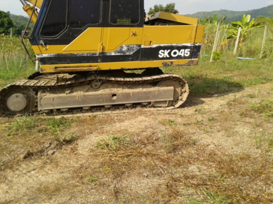 KOBELCO SK 045 เอวแน่น ช่วงล่างเต็ม รถทำงานอยู่