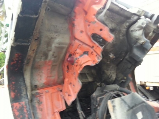 รถอีซูซุ 10 ล้อ รั้ว FVM เปลื่ยนเครื่อง 175 แรงม้า. สนใจติดต่อ 081 - 6079515 รถอีซูซุ 10 ล้อ รั้ว FVM เปลื่ยนเครื่อง 175 แรงม้า. สนใจติดต่อ 081 - 6079515