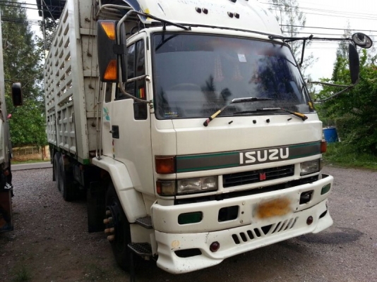 รถอีซูซุ 10 ล้อ รั้ว FVM เปลื่ยนเครื่อง 175 แรงม้า. สนใจติดต่อ 081 - 6079515 รถอีซูซุ 10 ล้อ รั้ว FVM เปลื่ยนเครื่อง 175 แรงม้า. สนใจติดต่อ 081 - 6079515