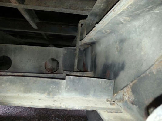 รถอีซูซุ 10 ล้อ รั้ว FVM เปลื่ยนเครื่อง 175 แรงม้า. สนใจติดต่อ 081 - 6079515 รถอีซูซุ 10 ล้อ รั้ว FVM เปลื่ยนเครื่อง 175 แรงม้า. สนใจติดต่อ 081 - 6079515