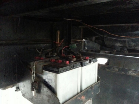 รถอีซูซุ 10 ล้อ รั้ว FVM เปลื่ยนเครื่อง 175 แรงม้า. สนใจติดต่อ 081 - 6079515 รถอีซูซุ 10 ล้อ รั้ว FVM เปลื่ยนเครื่อง 175 แรงม้า. สนใจติดต่อ 081 - 6079515