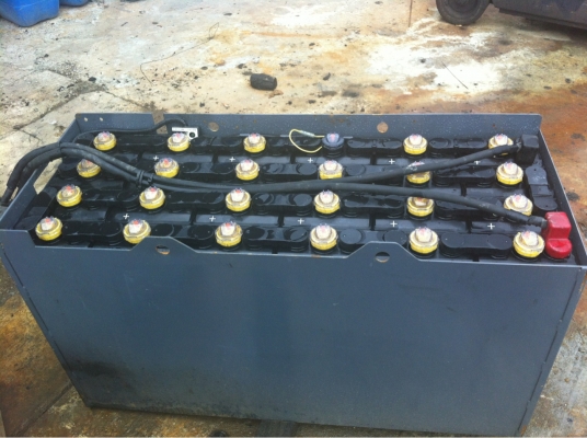 ขายแบตเตอรี่ 48 โวล์ 280 ah มือสอง รับประกัน 6 เดือน