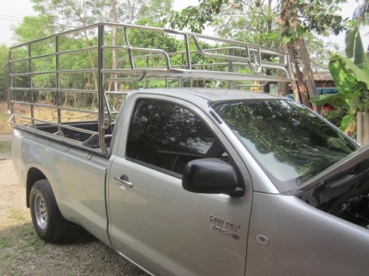 ขายวีโก้ตอนเดียว  เครื่อง 3.0  มือเดียวป้ายแดงครับ