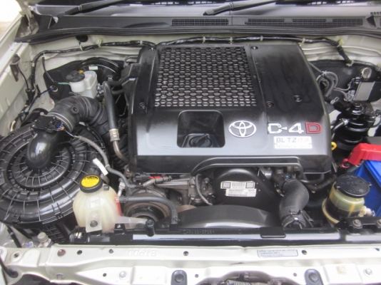 ขายวีโก้ตอนเดียว  เครื่อง 3.0  มือเดียวป้ายแดงครับ