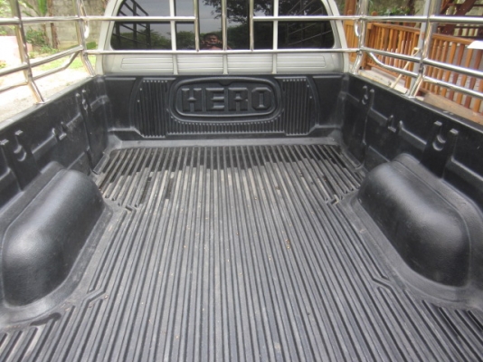 ขายวีโก้ตอนเดียว  เครื่อง 3.0  มือเดียวป้ายแดงครับ