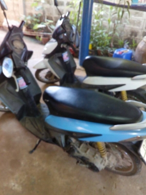 คลิ๊กปี49สองคัน