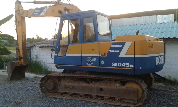 รถแบคโฮ