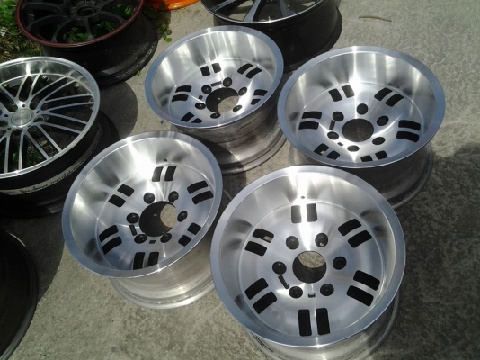 เอ็นไก 15x8.5 et-20 8900บาท