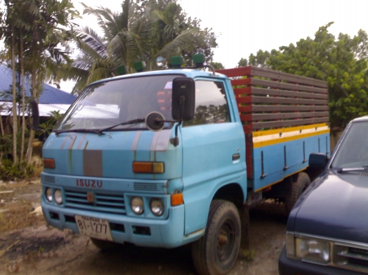 ขาย4ล้อกลาง ISUZU 85แรง เครื่องดี คัทชีสวย ขับดีสุดๆ พร้อมใช้งานคับ