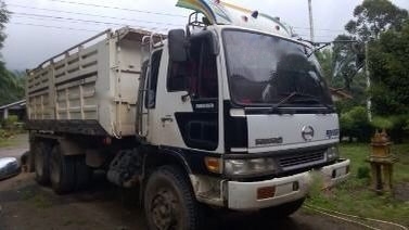 รถฮีโน่ 10 ล้อดั้ม F18  เปลื่ยนเครื่อง 195 แรงม้า. ปี 33  สนใจติดต่อ 081 - 6079515