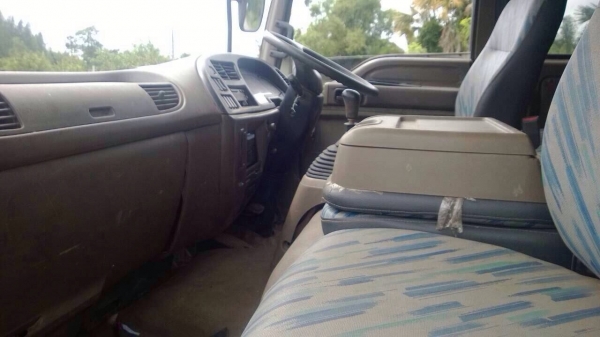 ขายรถบรรทุกหกล้อดั๊มพ์ Isuzu deca เครื่อง 195 แรง ยาง 8.25 กระบะดั๊มพ์ 3.80 เมตร ปี 53 ขายรถบรรทุกหกล้อดั๊มพ์ Isuzu deca เครื่อง 195 แรง ยาง 8.25 กระบะดั๊มพ์ 3.80 เมตร ปี 53