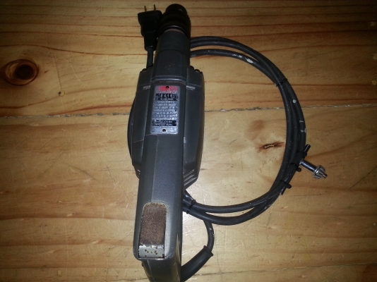 ขายสว่านไฟฟ้าขนาดจับดอก4หุนโครงสร้างเป็นอลูมิเนียมทั้งตัวเจาะกระแทกได้2ระบบยี่ห้อmakita