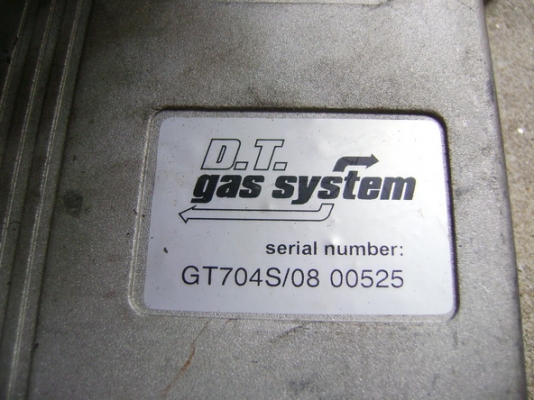 ชุดแก๊สหัวฉีดพร้อมถังมัลติวา่วล์