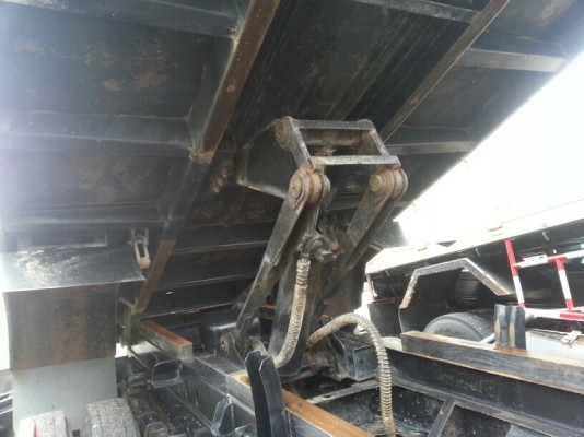 รถอีซูซุ 6 ล้อดั้ม 150 แรงม้า ปี 50 ( รถวิ่ง 2xx,xxx กม. ) สนใจติดต่อ 081 - 6079515 รถอีซูซุ 6 ล้อดั้ม 150 แรงม้า ปี 50 ( รถวิ่ง 2xx,xxx กม. ) สนใจติดต่อ 081 - 6079515