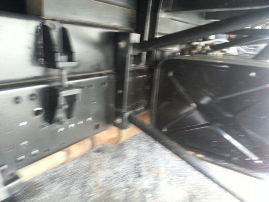 รถอีซูซุ 6 ล้อดั้ม 150 แรงม้า ปี 50 ( รถวิ่ง 2xx,xxx กม. ) สนใจติดต่อ 081 - 6079515 รถอีซูซุ 6 ล้อดั้ม 150 แรงม้า ปี 50 ( รถวิ่ง 2xx,xxx กม. ) สนใจติดต่อ 081 - 6079515