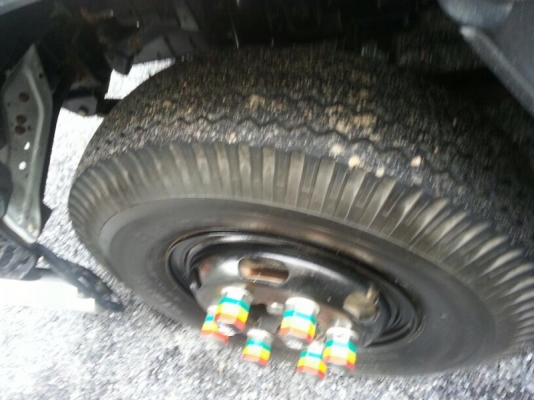 รถอีซูซุ 6 ล้อดั้ม 150 แรงม้า ปี 50 ( รถวิ่ง 2xx,xxx กม. ) สนใจติดต่อ 081 - 6079515 รถอีซูซุ 6 ล้อดั้ม 150 แรงม้า ปี 50 ( รถวิ่ง 2xx,xxx กม. ) สนใจติดต่อ 081 - 6079515